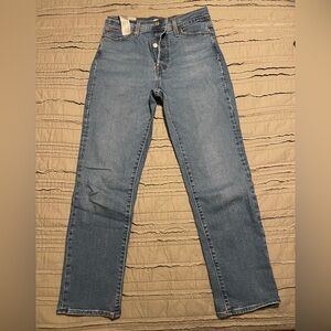Levi’s Wedgie Straight Jeans medium wash 29 waist 28 in inseam